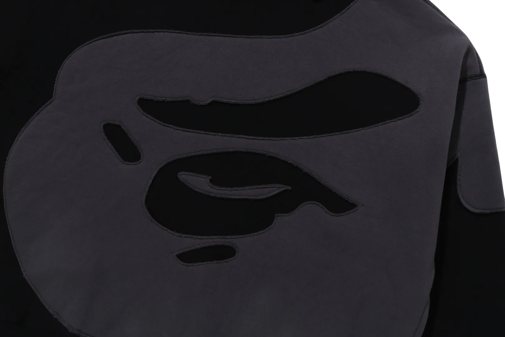 bape_hoodie_mit_kopfpatch_2.webp 0ZX BAPE HOODIE MIT KOPFPATCH Clearance