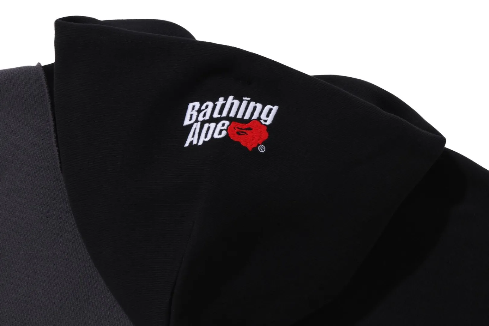 bape_hoodie_mit_kopfpatch_3.webp 0ZX BAPE HOODIE MIT KOPFPATCH Clearance