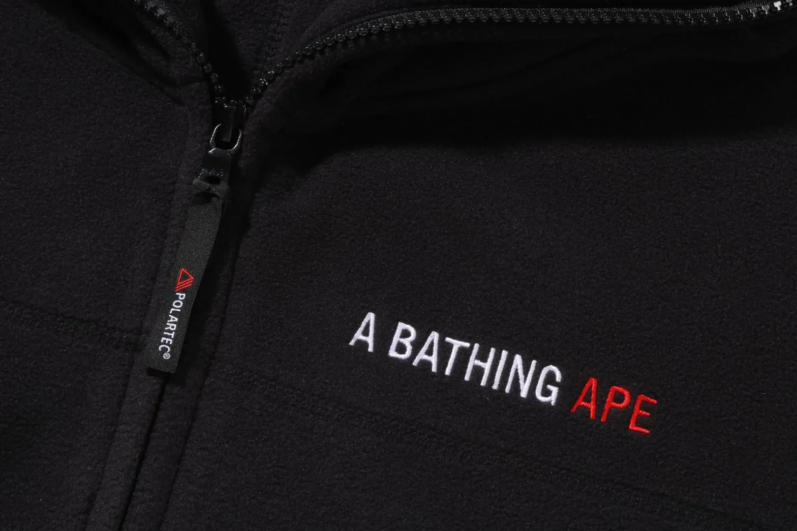 bape_polartec_hoodie_mit_durchgehender_reissverschluss_weite_passform_7.webp 0ZX BAPE POLARTEC HOODIE MIT DURCHGEHENDER REISSVERSCHLUSS, WEITE PASSFORM Best Sale