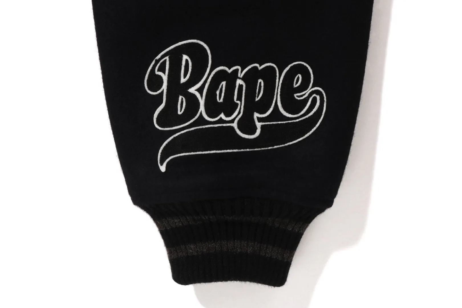 collegejacke_mit_schalter_an_den_schultern_10.webp 0ZX College-Jacke mit Schalter an den Schultern Flash Sale