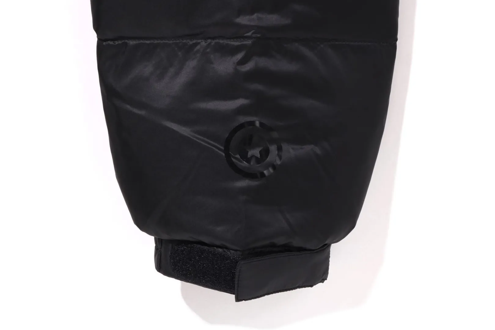 shark_relaxed_fit_down_jacket_mens_4.webp 0ZX SHARK RELAXED FIT DOWN JACKET MENS BLACK Sale
